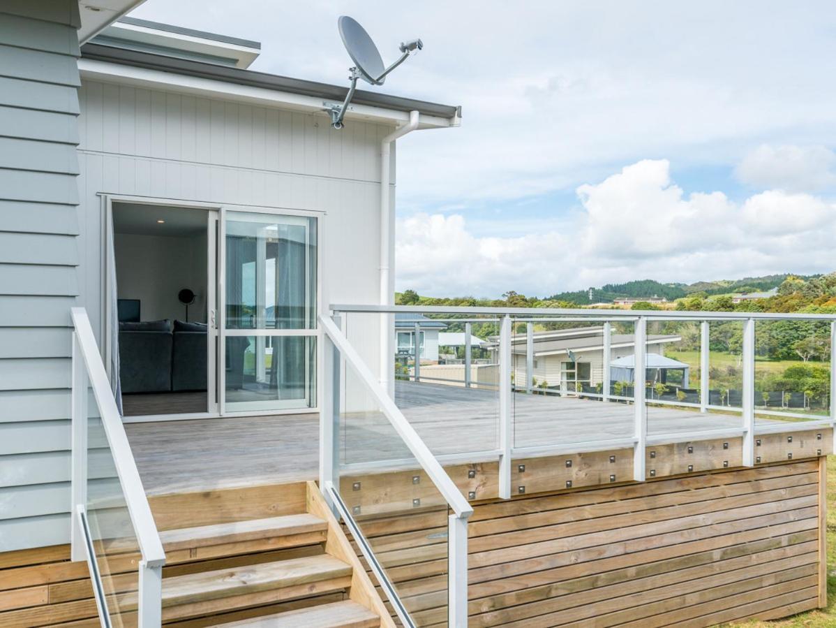 Ruakaka Sands - Ruakaka Holiday Home エクステリア 写真
