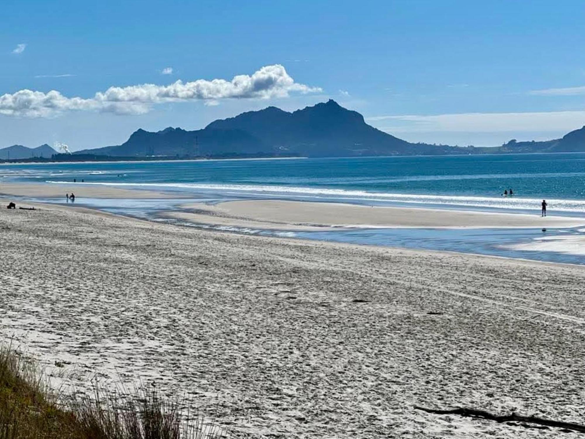 Ruakaka Sands - Ruakaka Holiday Home エクステリア 写真